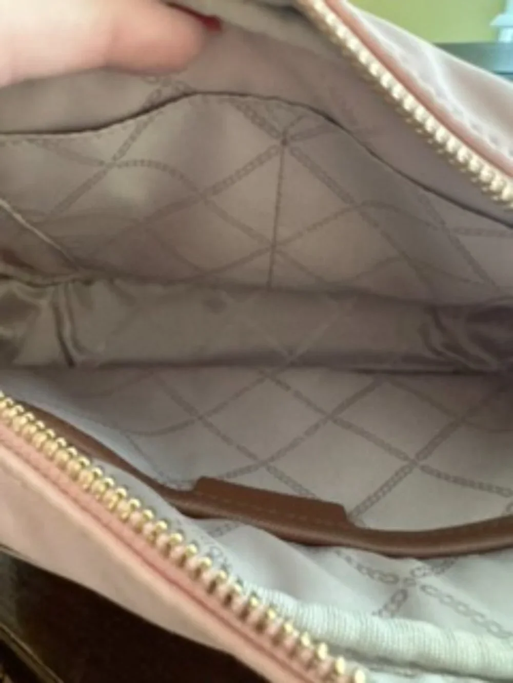 Michael Kors Jet Set Charm Crossbody Bag